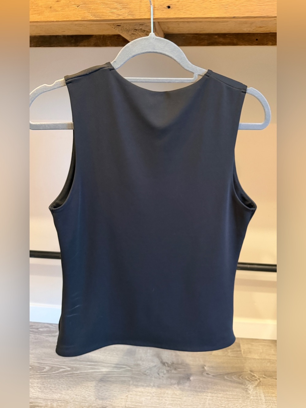 NWT EXPRESS Sleeveless Black Women's Performance Tank Top (L)